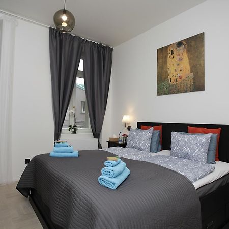 Luxury Apartment Spalena Praha Bagian luar foto