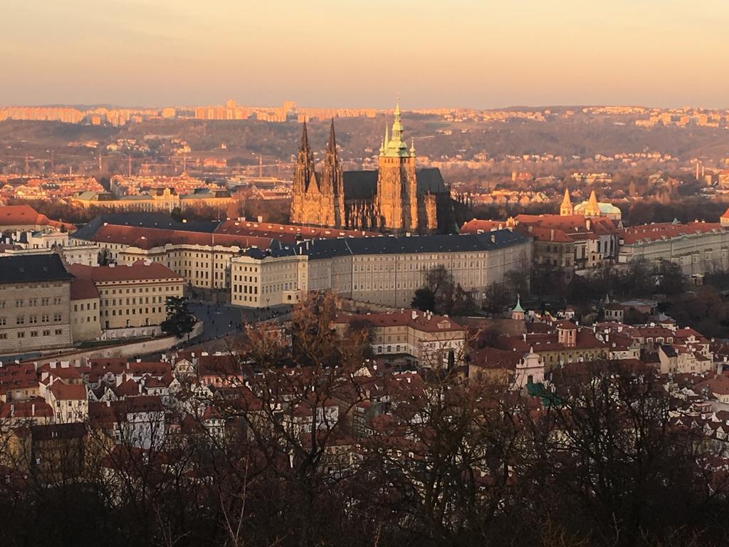 Luxury Apartment Spalena Praha Bagian luar foto