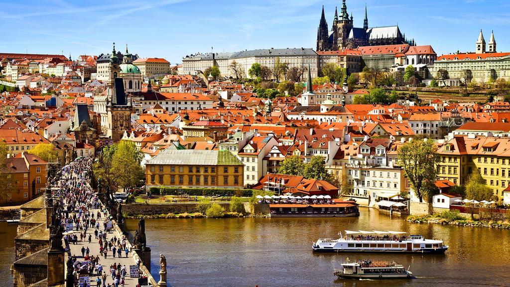 Luxury Apartment Spalena Praha Bagian luar foto