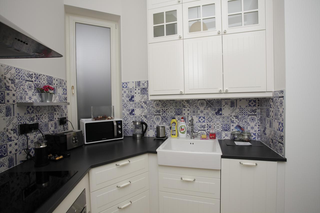 Luxury Apartment Spalena Praha Bagian luar foto