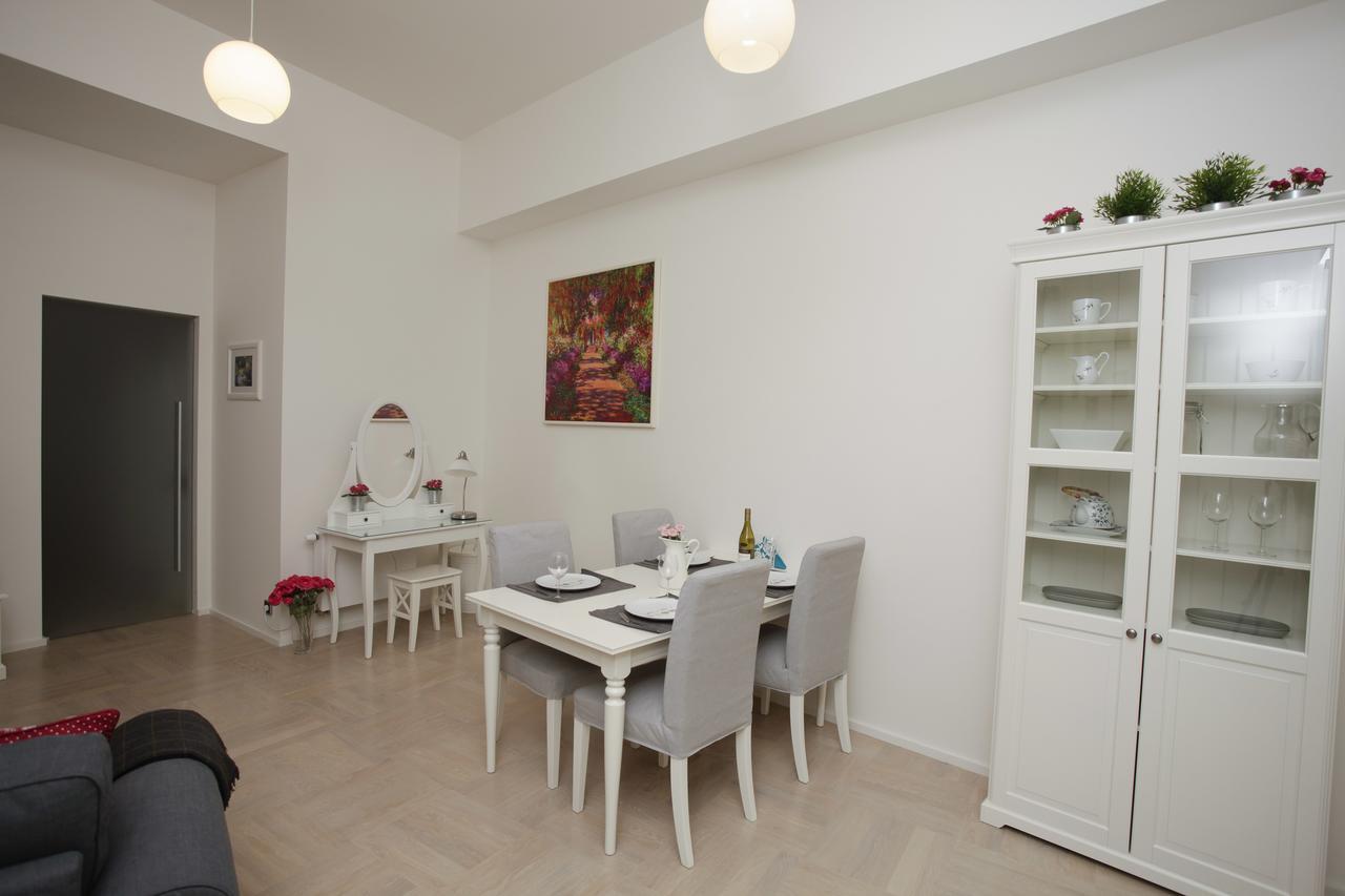 Luxury Apartment Spalena Praha Bagian luar foto