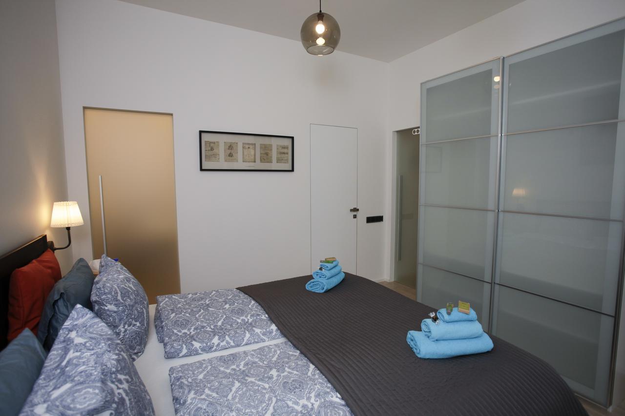 Luxury Apartment Spalena Praha Bagian luar foto
