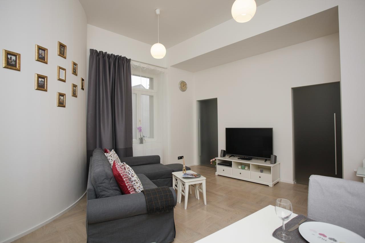 Luxury Apartment Spalena Praha Bagian luar foto