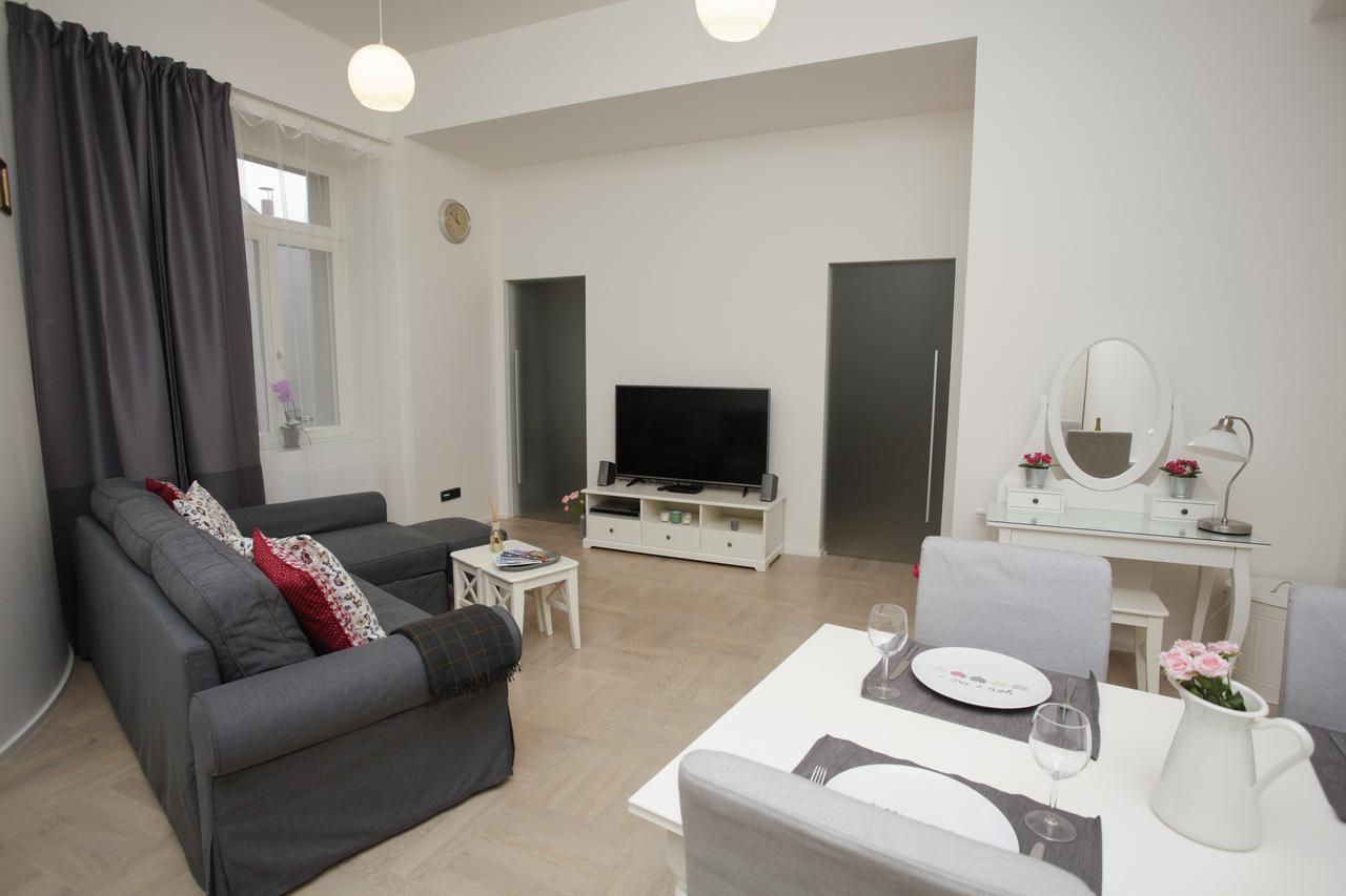 Luxury Apartment Spalena Praha Bagian luar foto