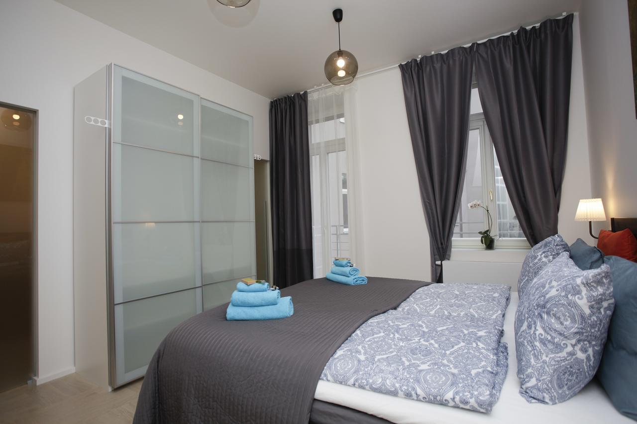 Luxury Apartment Spalena Praha Bagian luar foto