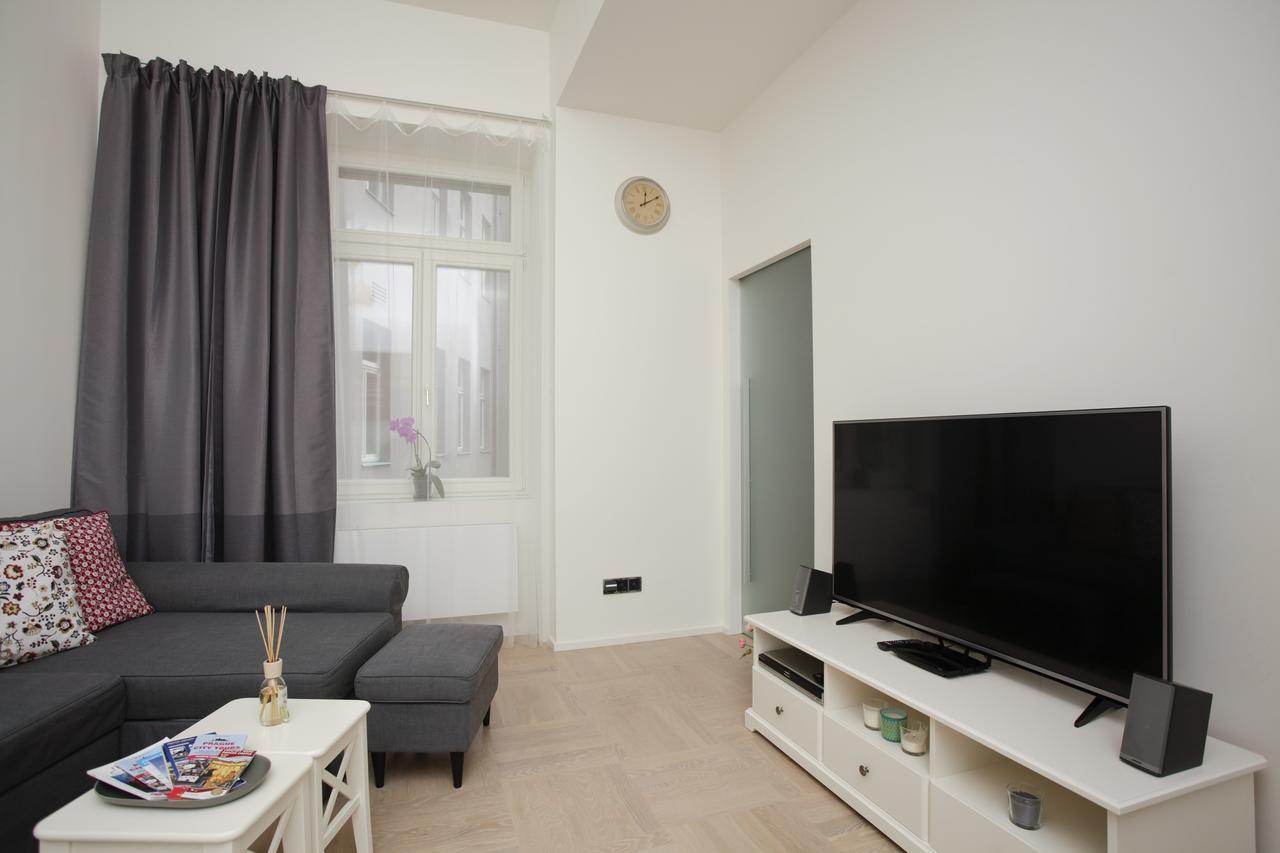 Luxury Apartment Spalena Praha Bagian luar foto